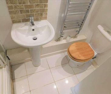 Victoria Orchard, Queens Road, Maidstone, ME16 - Photo 5