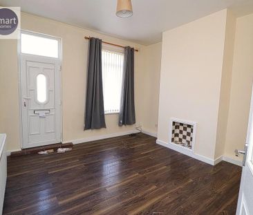 2 bedroom end of terrace house to rent - Photo 1