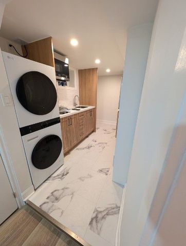 For Lease - 10 Don Mills Road Unit# Bsmt, Toronto, Ontario - Photo 4