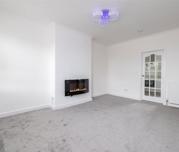 3 bedroom apartment to rent - Photo 1