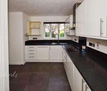 3 bedroom detached house to rent - Photo 6