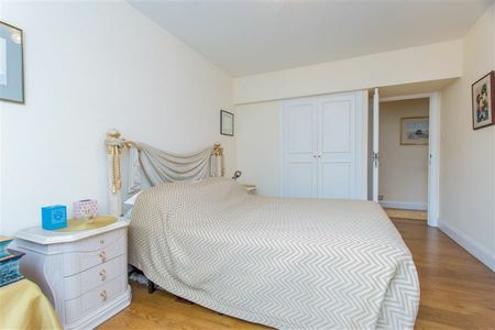 3 Bedroom Flat To Let - Photo 5