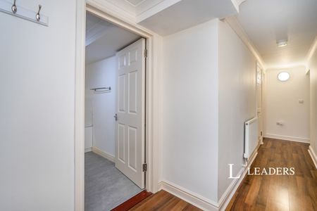 2 bedroom apartment to rent Maytree Road, Fareham, Hampshire, PO16 - Photo 5