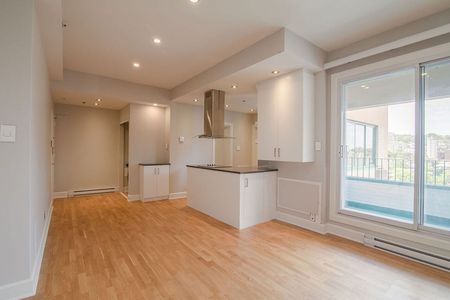 3455 Aylmer - Photo 5