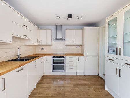 Ref: GF - Norbury Road - Photo 4