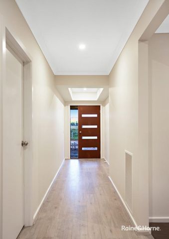 Family Home For Lease in Prime Strathtulloh Location! - Photo 2