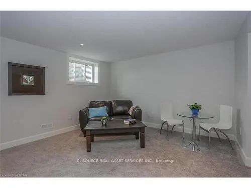 499 Sophia Crescent #62 - Photo 1