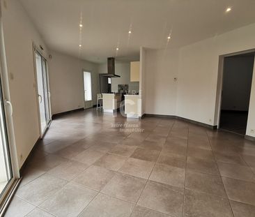 Location Maison 7 pièces 139m² - Photo 2