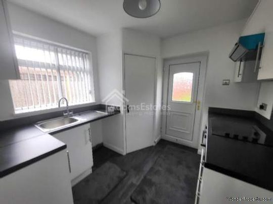 2 bedroom property to rent in Dewsbury - Photo 1