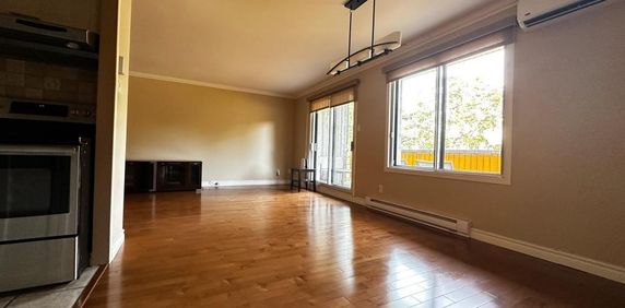 À LOUER — Condo de coin, 3545 chemin Sainte-Foy, - Photo 2