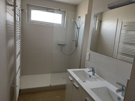 Location Appartement 5 pièces 87m² MOISSAC 82200 - Photo 3