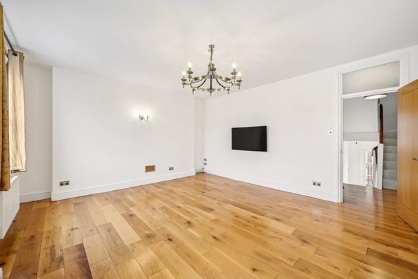 3 bedroom flat to rent - Photo 1
