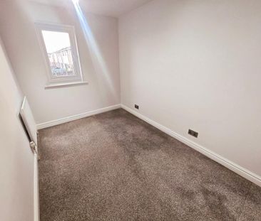 4 bedroom terraced house to rent - Photo 2