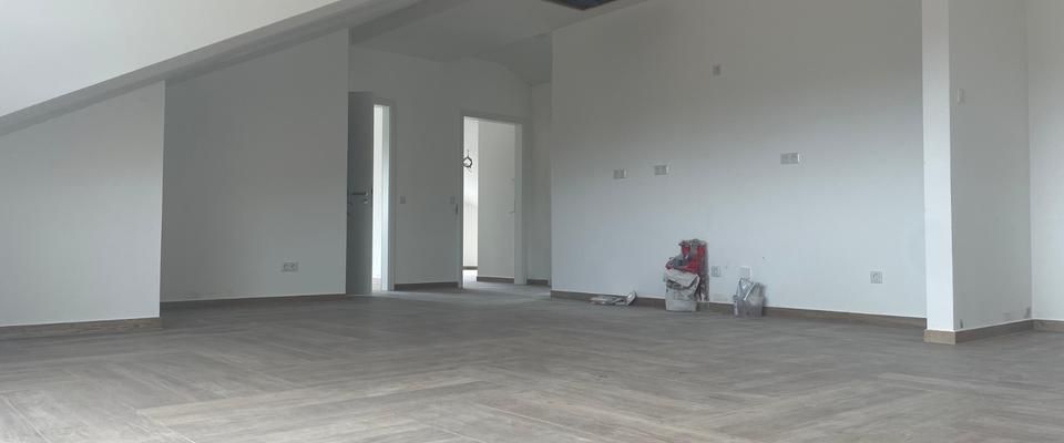 123 m2 moderne Neubauwohnung inkl. Ihrer Wunschküche zum halben Preis! - Photo 1