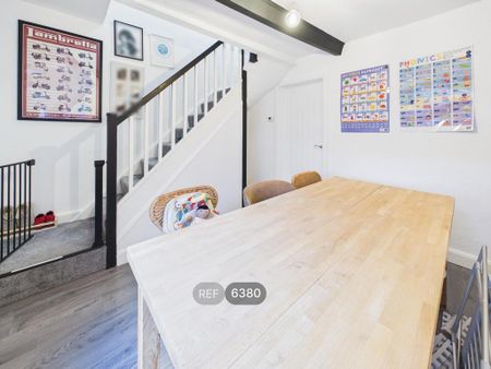 2 bedroom terraced house to rent - Photo 3