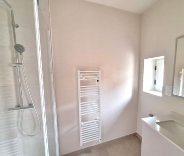 Location Appartement 2 pièces 56m² LES SABLES D OLONNE 85100 - Photo 6