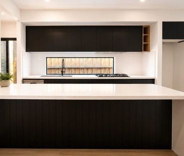 STUNNING BRAND NEW FAMILY HOME - Photo 5