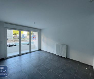 Location Appartement 2 pièces 40m² CARPENTRAS 84200 - Photo 2