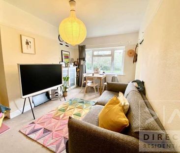 Manor Green Road, Epsom, KT19 - Photo 2