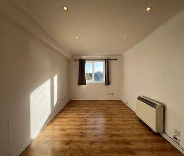 Amwell Court, Hoddesdon, EN11 - Photo 1