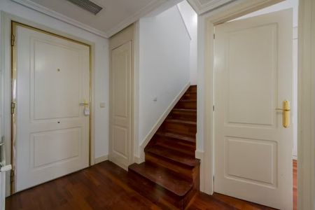 Calle de Ana de Austria, Madrid, Community of Madrid 28050 - Photo 4