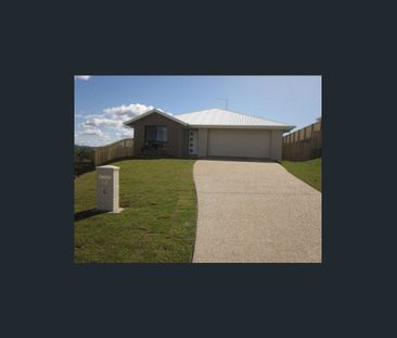 12 The Peak, Zilzie, Qld 4710 - Photo 2