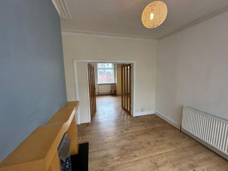 2 bedroom terraced house to rent - Photo 2