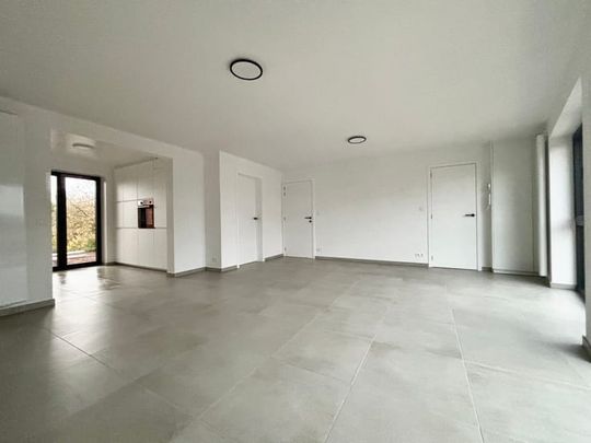 Appartement te huur - Photo 1