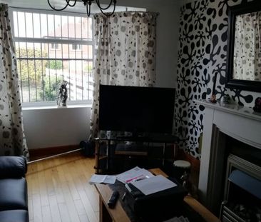 Room in a Shared House, Allenby Road, LS11 - Photo 1