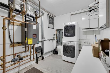 3773 Boul. The Boulevard - Photo 2