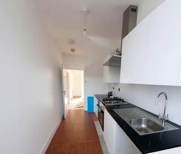 4 Bed Semi-Detached House, Westway, W12 - Photo 5