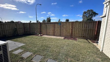 Sunshine North - Photo 2