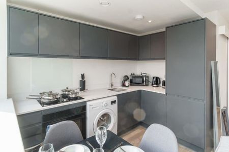 1 bedroom serviced apartment to rent - Photo 5