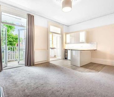 Onslow Road, Richmond, TW10 - Photo 1