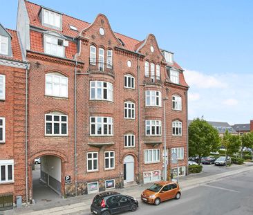 4 værelses lejlighed på 112m2 med altan - Foto 1