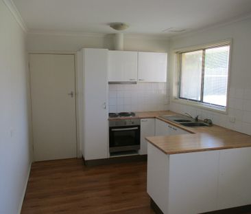 3 BEDROOM HOUSE - AVAILABLE NOW - Photo 2