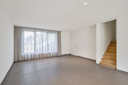 Moderne en uiterst comfortabele woning met 4 slaapkamers. - Foto 2