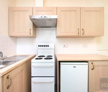 Belsize Avenue, London - Photo 3