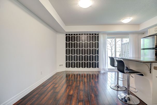 For Lease - 1180 Countrystone Drive Unit# 5B, Kitchener, Ontario - Photo 1