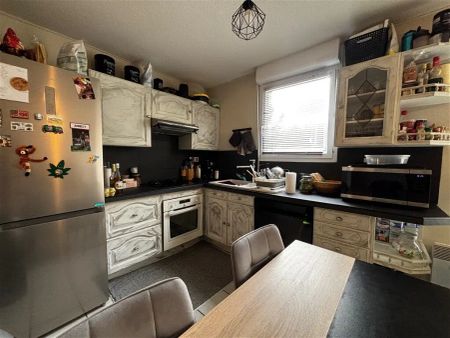 Location appartement 3 pièces - 62m² à Saint pierre du mont (40280) - Photo 2