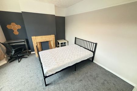 Dereham Road, NORWICH - Photo 3