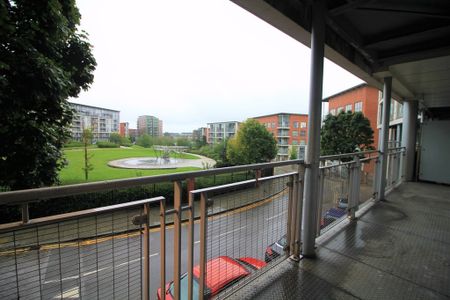 Longleat Avenue, Park Central, Birmingham - Photo 5