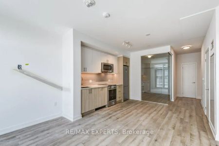 1195 The Queensway #806 - Photo 4