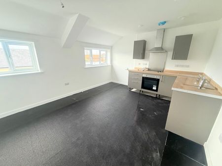 Sherborne Road, Yeovil, Somerset - Photo 2