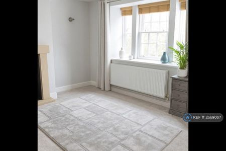 2 bedroom detached house to rent - Photo 2