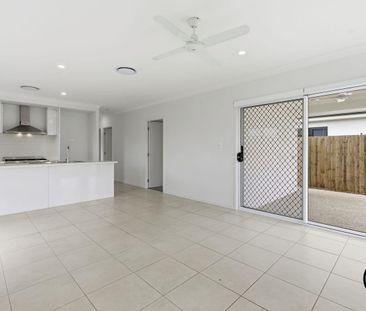 🏡 Stylish Family Living in a Peaceful Pallara Pocket - Photo 2