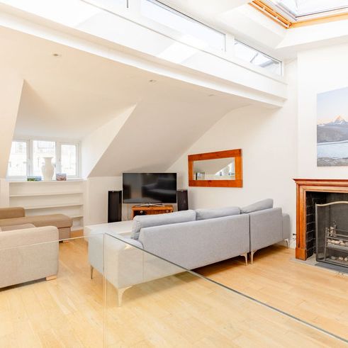 Randolph Avenue - Photo 1