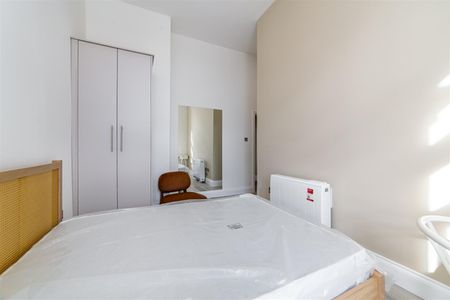 2 bed apartment to rent in Clayton Street West, Newcastle Upon Tyne, NE1 - Photo 3