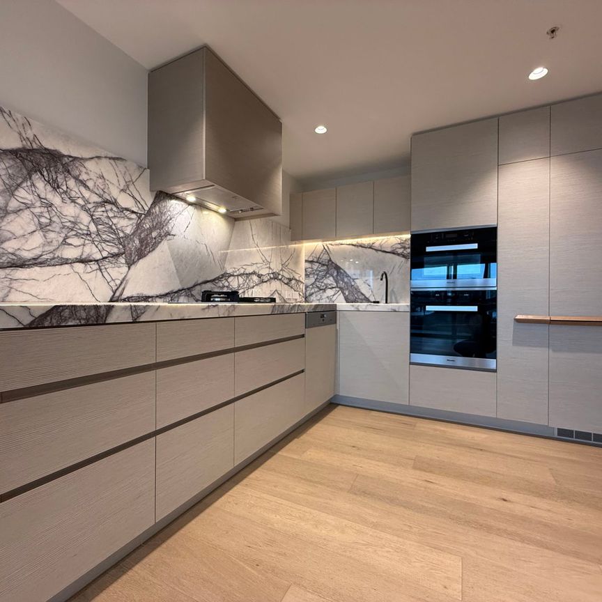 BEACHFRONT LIVING WITH OCEAN VIEWS & PREMIMUM FACILITIES – JEWEL APARTMENTS - Photo 1