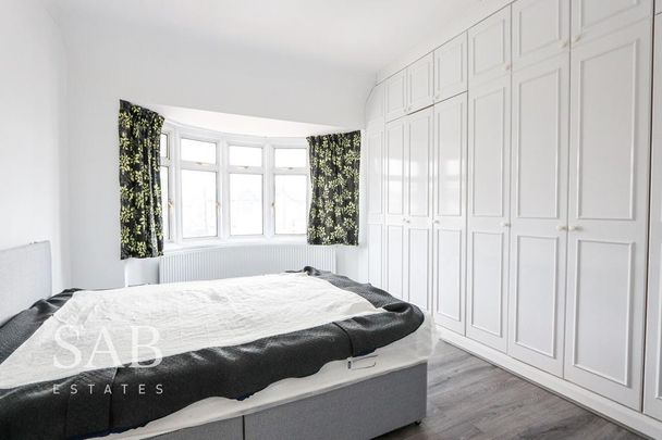 4 bedroom semi-detached house to rent - Photo 1